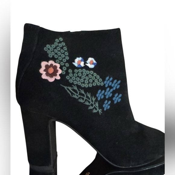 Nanette Lepore Womens Boots Black Suede Floral Embroidery Whimsigoth Boho Sz 7 - Picture 6 of 7